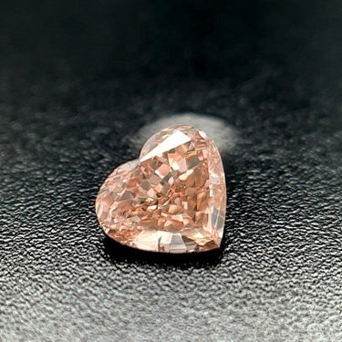 0.42ct Heart Natural Diamond (Fancy Pink, Clarity VVS2, GIA)